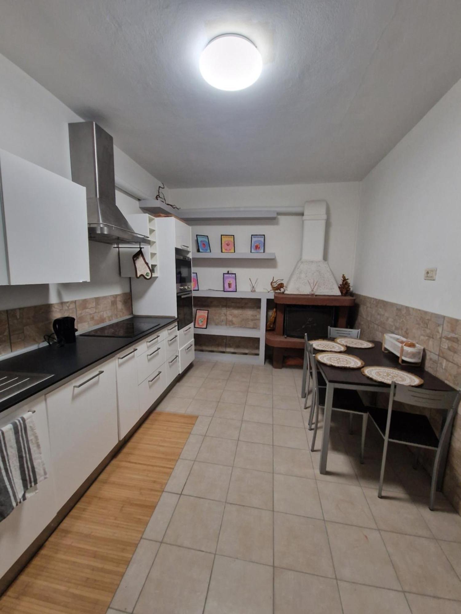 Underground Home Vicino Metropolitana Comasina Cormano Dış mekan fotoğraf