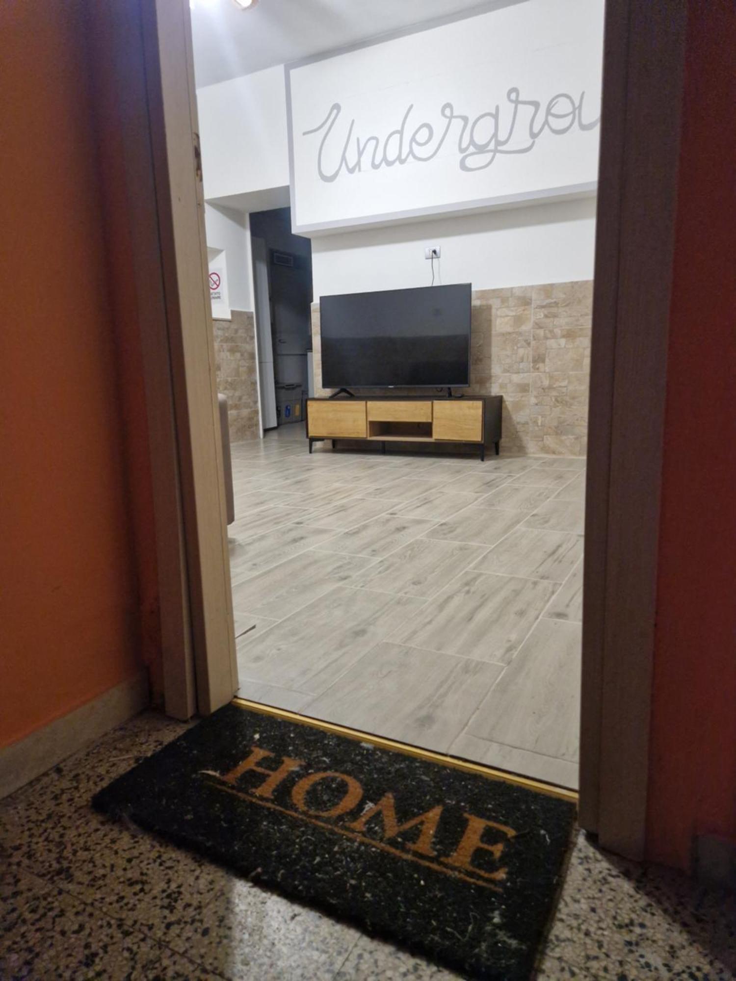 Underground Home Vicino Metropolitana Comasina Cormano Dış mekan fotoğraf