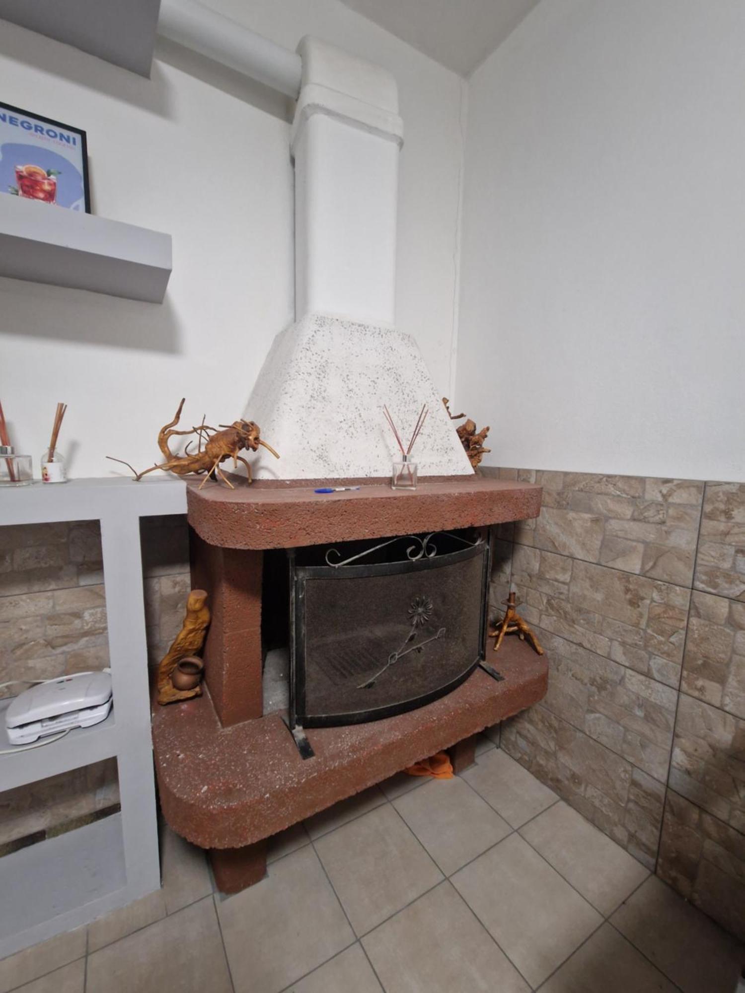 Underground Home Vicino Metropolitana Comasina Cormano Dış mekan fotoğraf