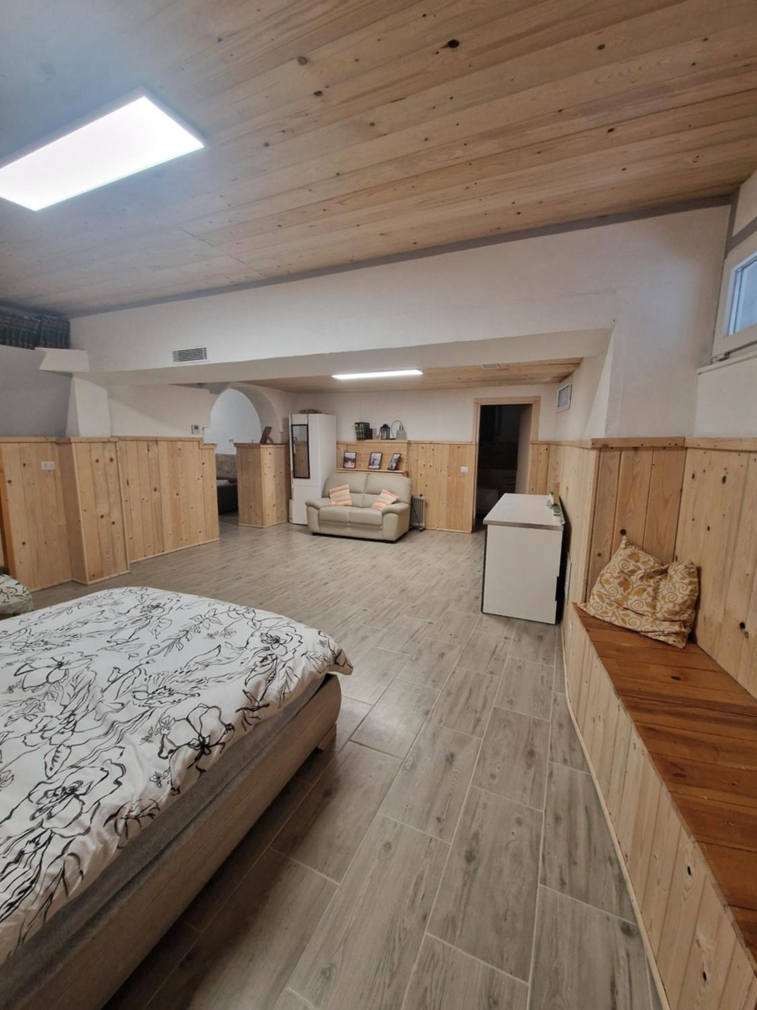 Underground Home Vicino Metropolitana Comasina Cormano Dış mekan fotoğraf