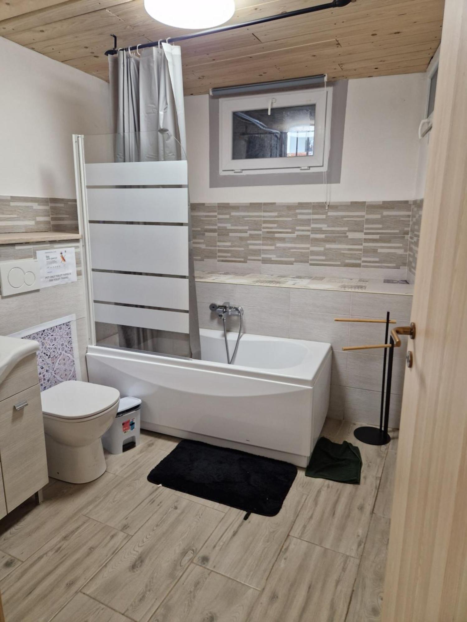 Underground Home Vicino Metropolitana Comasina Cormano Dış mekan fotoğraf