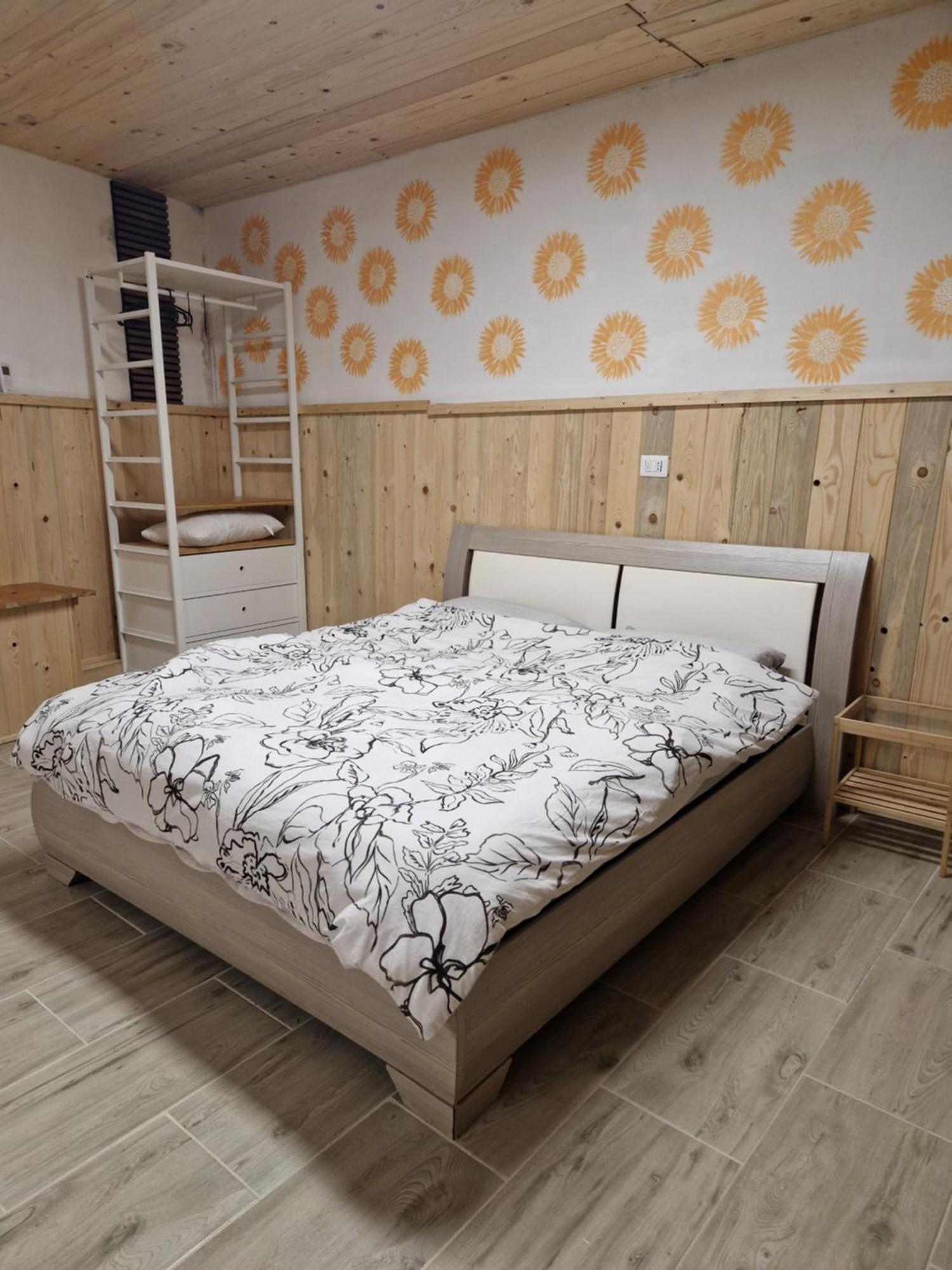 Underground Home Vicino Metropolitana Comasina Cormano Dış mekan fotoğraf